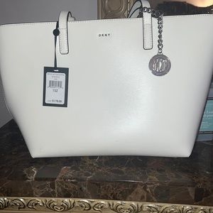 Dkny tote